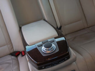 BMW 750 Li Grey rear centre arm rest