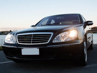 Mercedes S500 Front View